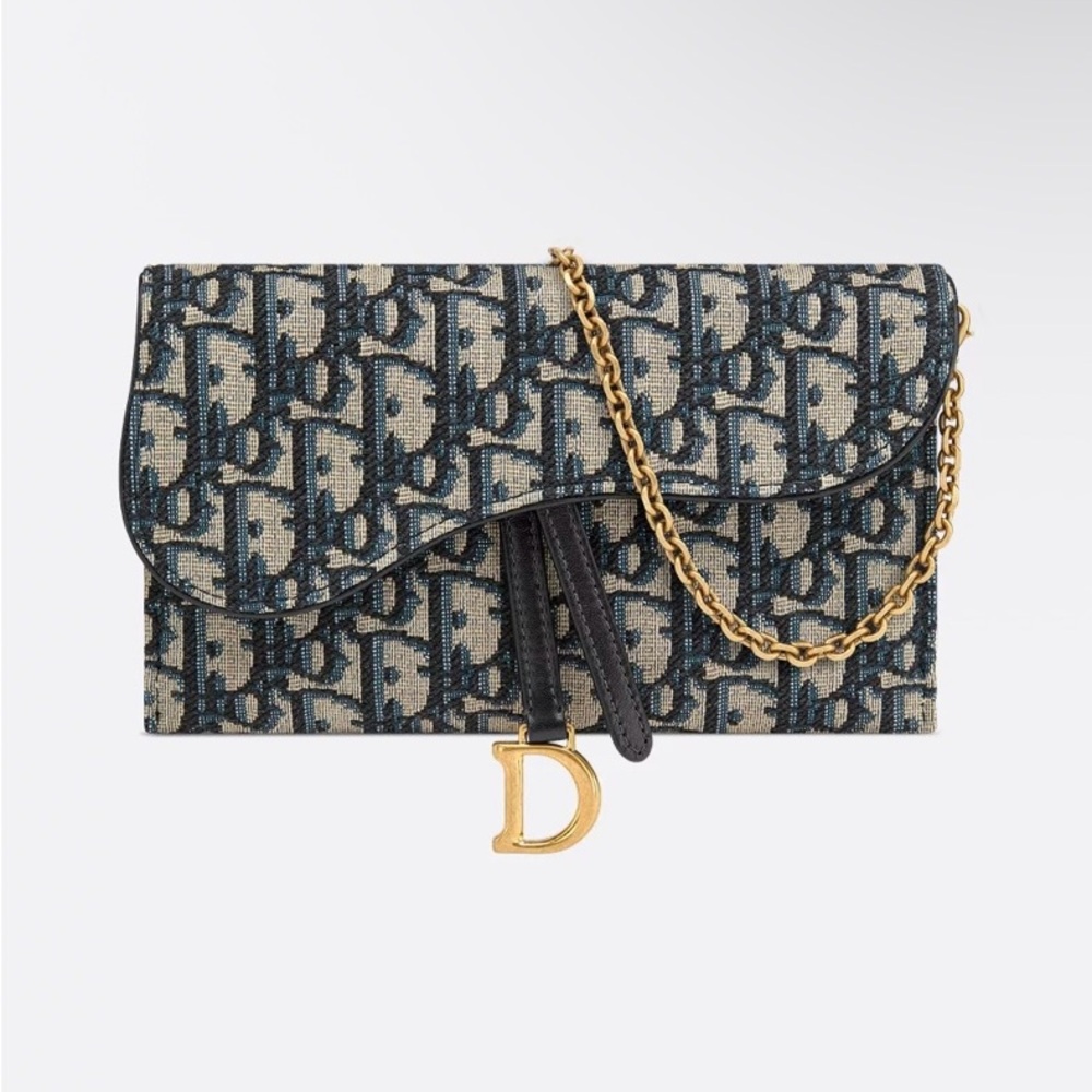 Small Saddle Pouch with Chain
Blue Dior Oblique Jacquard